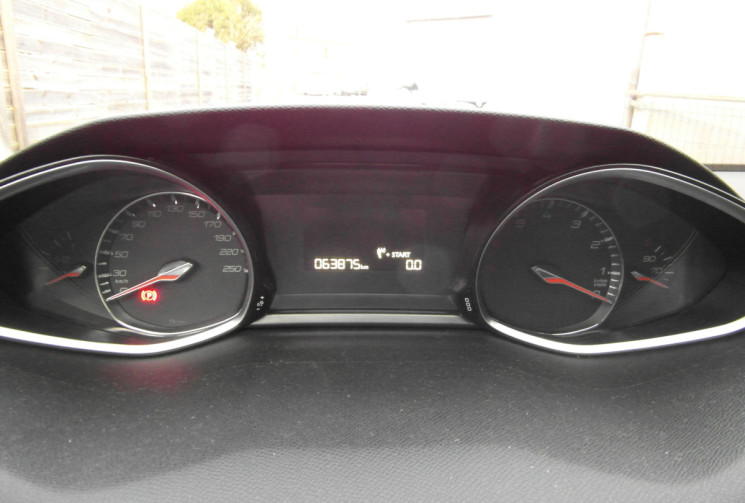 Peugeot 308 1.2 PURETECH 130CH S&S BVM6 ALLURE DISTRIB PEUGEOT NEUVE