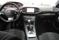 Peugeot 308 1.2 PURETECH 130CH S&S BVM6 ALLURE DISTRIB PEUGEOT NEUVE