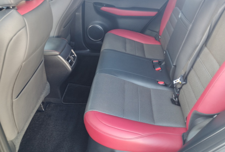 Lexus NX 300H  2.5 HSD 197 F SPORT 4WD