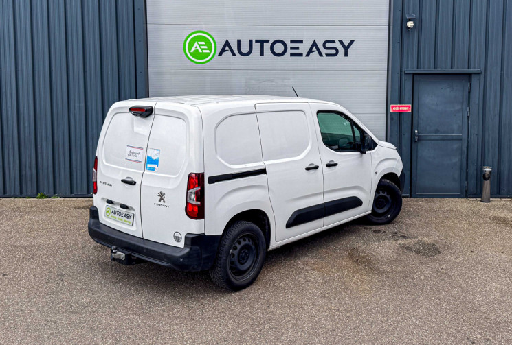 Peugeot Partner STANDARD L1 1.000Kg 1.2 110cv ASPHALT Cabine Extenso Suivi complet Peugeot