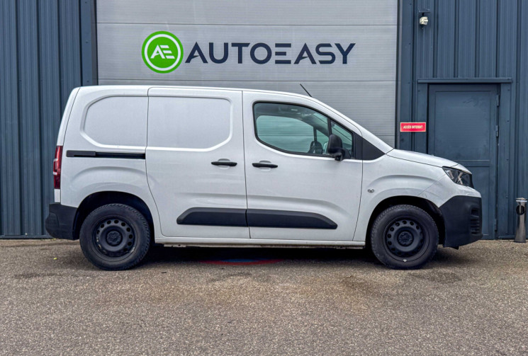 Peugeot Partner STANDARD L1 1.000Kg 1.2 110cv ASPHALT Cabine Extenso Suivi complet Peugeot