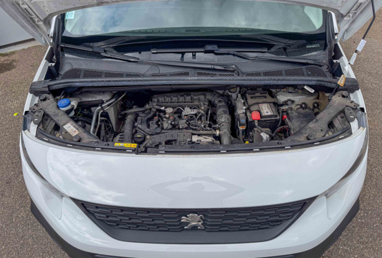 Peugeot Partner STANDARD L1 1.000Kg 1.2 110cv ASPHALT Cabine Extenso Suivi complet Peugeot