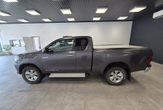 Toyota HILUX Legend 2.4 D-4D 150 Attelage + Protection de benne + rail aluminium