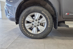 Toyota HILUX Legend 2.4 D-4D 150 Attelage + Protection de benne + rail aluminium