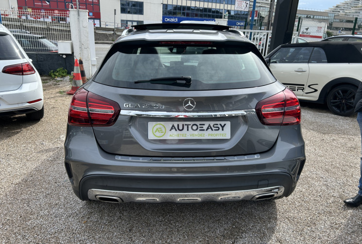 Mercedes GLA 220 D 170 Ch FASCINATION PACK AMG 7G-DCT * 1ER MAIN * TOIT OUVRANT * CAMERA 