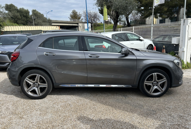 Mercedes GLA 220 D 170 Ch FASCINATION PACK AMG 7G-DCT * 1ER MAIN * TOIT OUVRANT * CAMERA 
