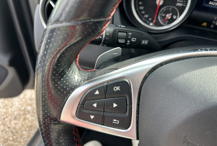 Mercedes GLA 220 D 170 Ch FASCINATION PACK AMG 7G-DCT * 1ER MAIN * TOIT OUVRANT * CAMERA 