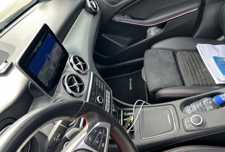 Mercedes GLA 220 D 170 Ch FASCINATION PACK AMG 7G-DCT * 1ER MAIN * TOIT OUVRANT * CAMERA 