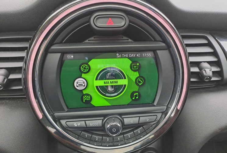 Mini Mini 5 Portes Cooper D 116 Heddon Street BVA7 Toit Ouvrant