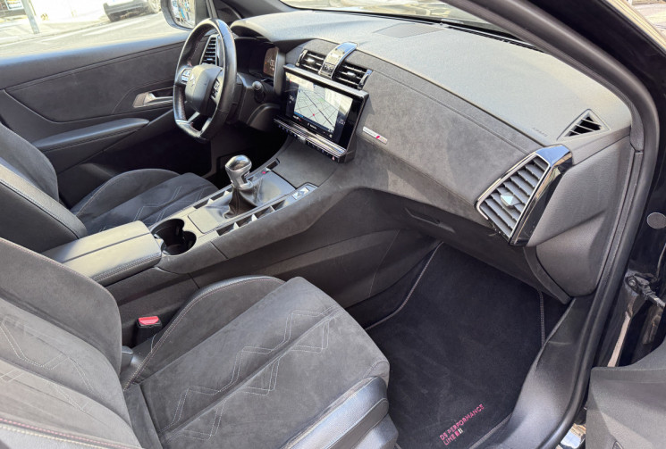 DS DS 7 Crossback  1.5 blueHDI 130 ch PERFORMANCE LINE