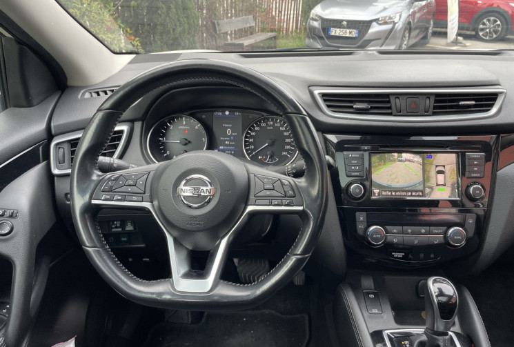 Nissan Qashqai 1.7 dCi 4WD X-Tronic 149 cv N-Connecta / Suivi complet
