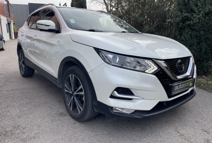Nissan Qashqai 1.7 dCi 4WD X-Tronic 149 cv N-Connecta / Suivi complet
