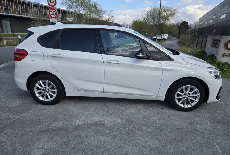 BMW SERIE 2 Active tourer 218iA 140ch Lounge* Radar * Bluetooth * Sport * Entretien Complet * TBE