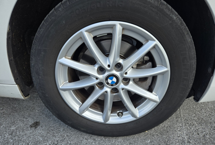 BMW SERIE 2 Active tourer 218iA 140ch Lounge* Radar * Bluetooth * Sport * Entretien Complet * TBE