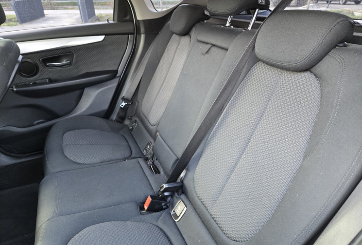 BMW SERIE 2 Active tourer 218iA 140ch Lounge* Radar * Bluetooth * Sport * Entretien Complet * TBE