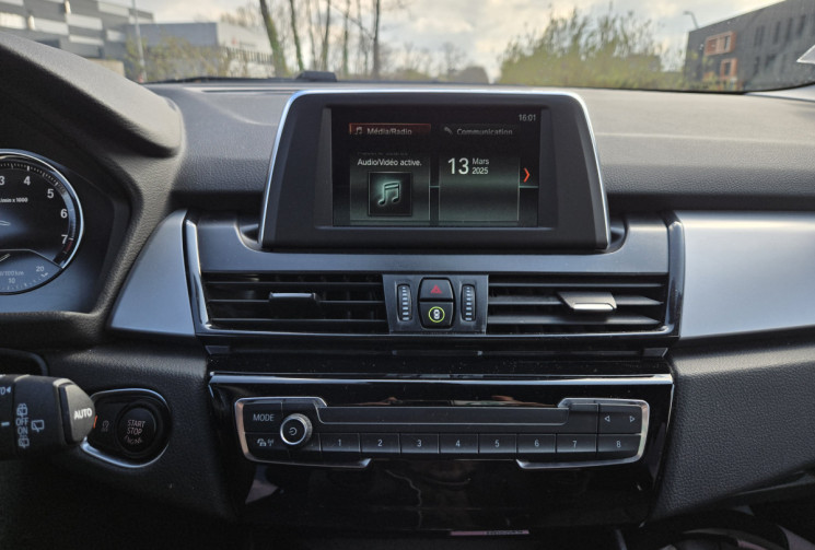 BMW SERIE 2 Active tourer 218iA 140ch Lounge* Radar * Bluetooth * Sport * Entretien Complet * TBE