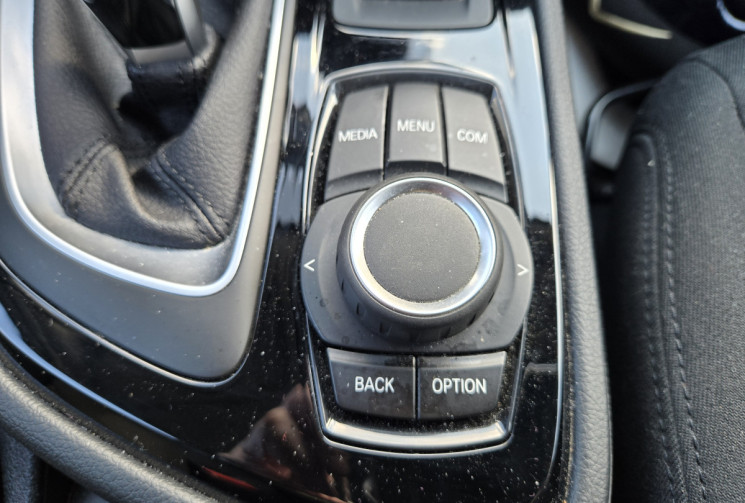 BMW SERIE 2 Active tourer 218iA 140ch Lounge* Radar * Bluetooth * Sport * Entretien Complet * TBE