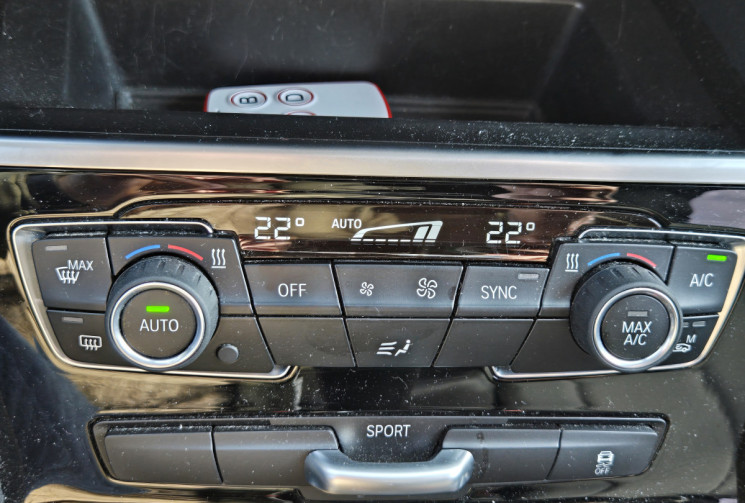 BMW SERIE 2 Active tourer 218iA 140ch Lounge* Radar * Bluetooth * Sport * Entretien Complet * TBE