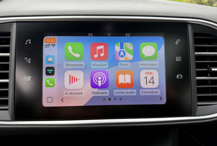 Peugeot 308 GT Line 1.2 130CH S&S EAT8 / CARPLAY/ SIEGES CHAUFFANTS ET MASSANTS