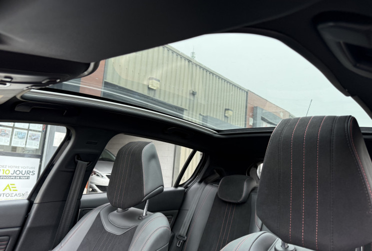 Peugeot 308 GT Line 1.2 130CH S&S EAT8 / CARPLAY/ SIEGES CHAUFFANTS ET MASSANTS