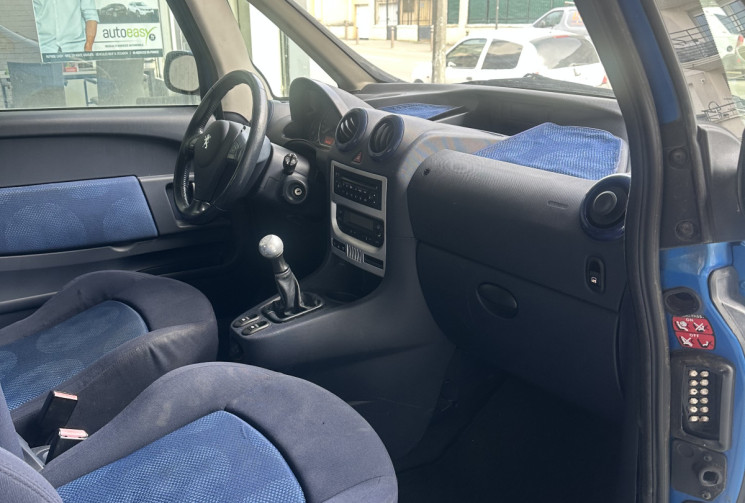Peugeot 1007 1.4 16V 90 