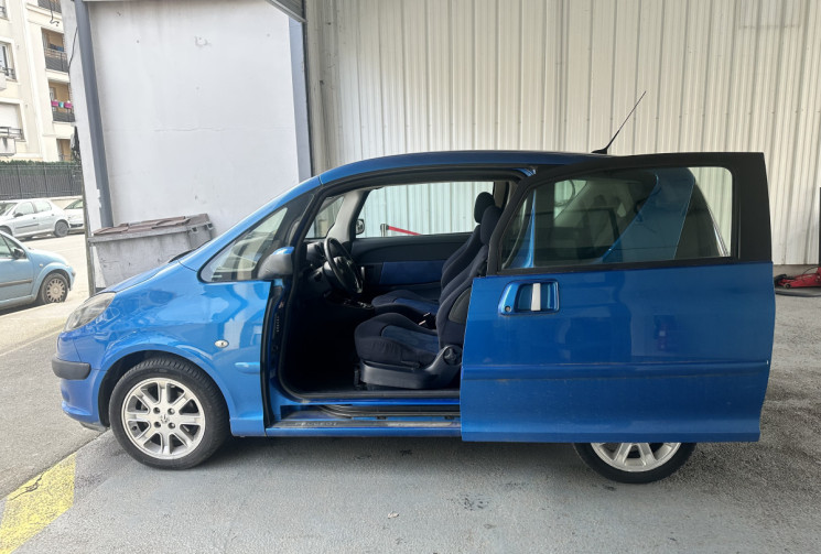 Peugeot 1007 1.4 16V 90 