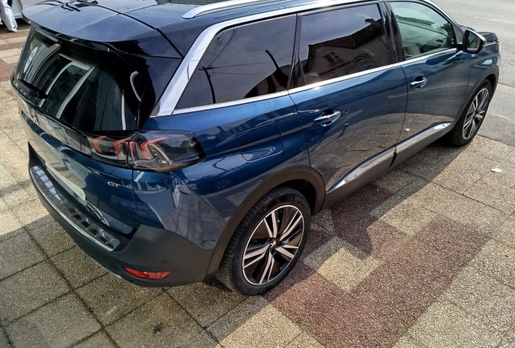 Peugeot 5008 1.6 THP 16V EAT8 S&S 180 ch / GT PACK / 7 places