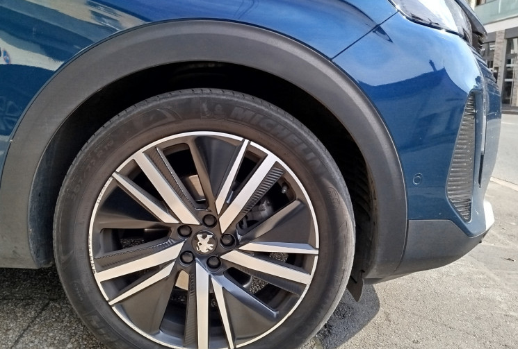 Peugeot 5008 1.6 THP 16V EAT8 S&S 180 ch / GT PACK / 7 places