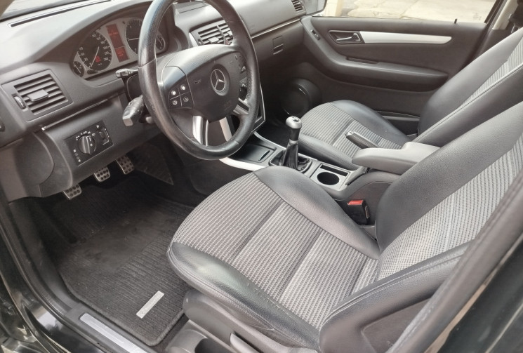 Mercedes CLASSE B 200 CDI - 1 ere MAIN - SUIVI FULL MERCEDES 