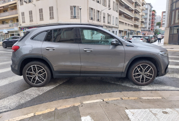 Mercedes EQA 250 AMG LINE 190 CH TOIT OUVRANT PANO 21500