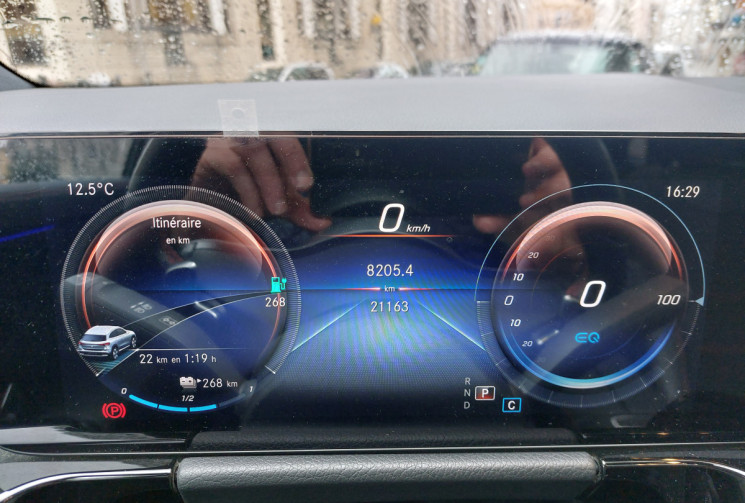 Mercedes EQA 250 AMG LINE 190 CH TOIT OUVRANT PANO 21500