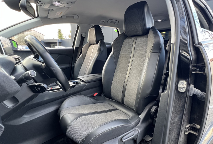 Peugeot 3008 1.5 BlueHDI 130 Allure / Sièges Chauffants / Caméra / LED / Hayon Electrique