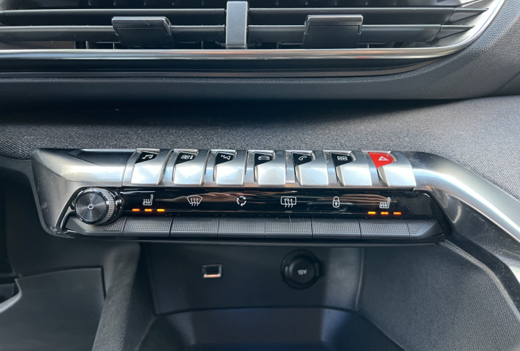 Peugeot 3008 1.5 BlueHDI 130 Allure / Sièges Chauffants / Caméra / LED / Hayon Electrique
