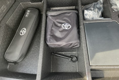 Toyota C-HR 2.0 VVT-i 16V HSD Hybrid 184 DYNAMIC ULTIMATE 1ERE MAIN ENTRETIEN COMPLET TOYOTA
