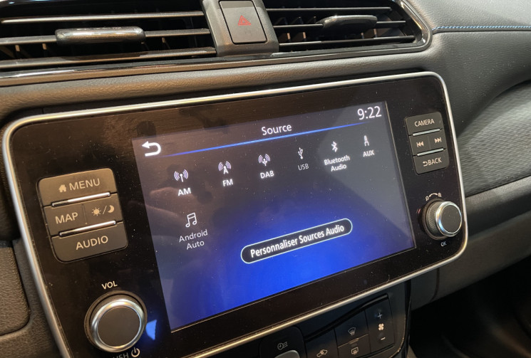 Nissan LEAF TEKNA 62KWH 215 CH PREMIÈRE MAIN