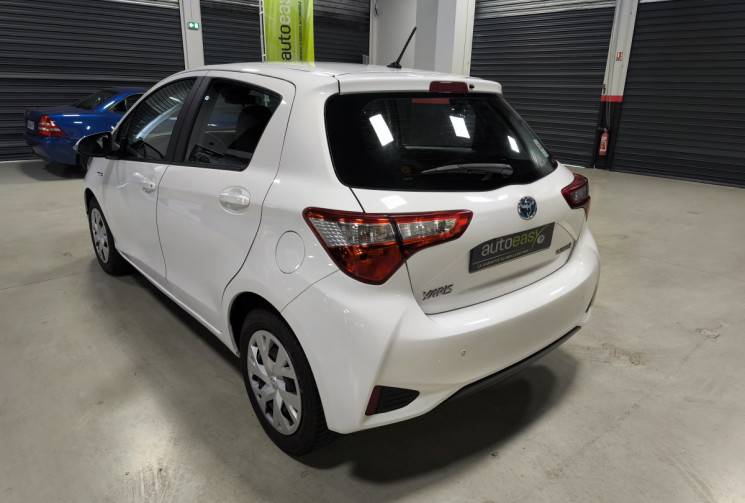 Toyota Yaris 1.5 100h Hybrid France Business - Premiere Main