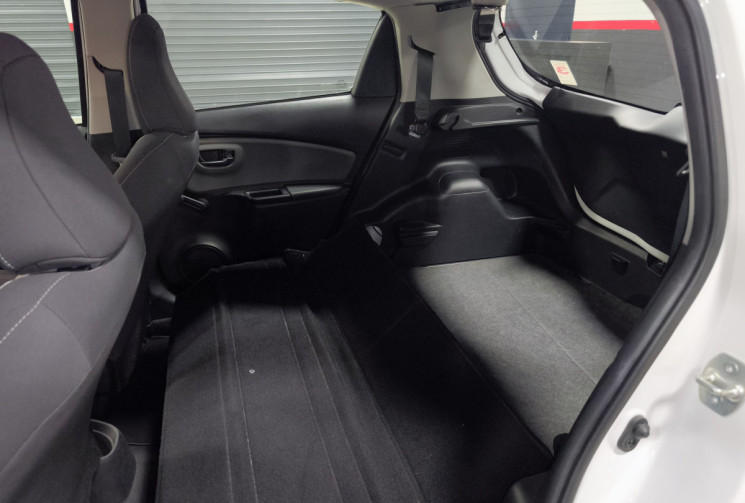 Toyota Yaris 1.5 100h Hybrid France Business - Premiere Main