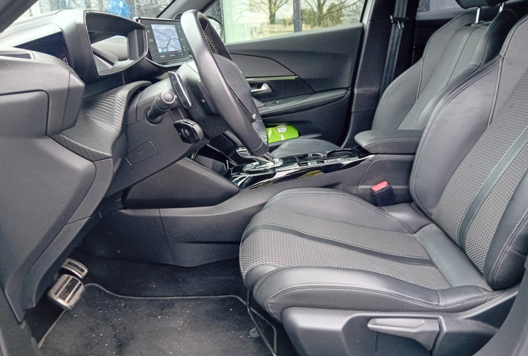 Peugeot 2008 130 CV S&S EAT8 GT Line - Garantie Peugeot -
