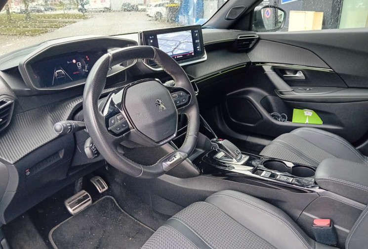 Peugeot 2008 130 CV S&S EAT8 GT Line - Garantie Peugeot -