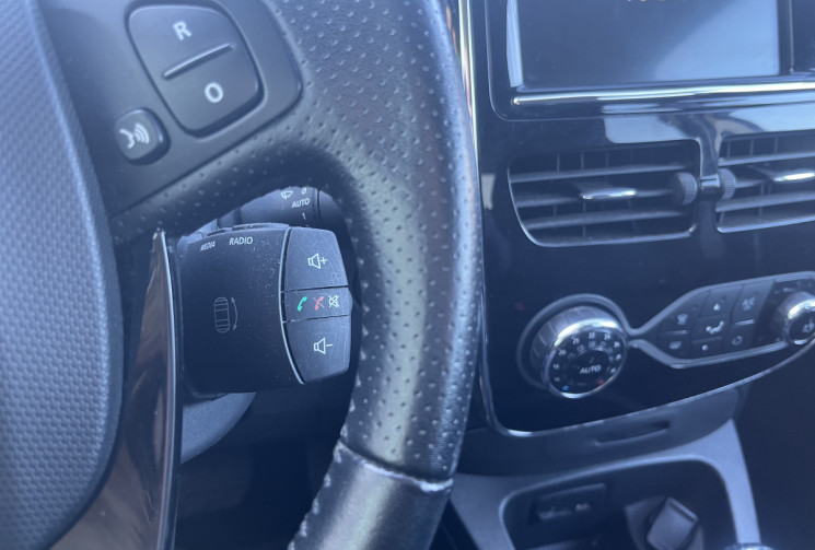 Renault ZOE INTENS - CHARGE NORMAL R90 - LOCATION BATTERIE