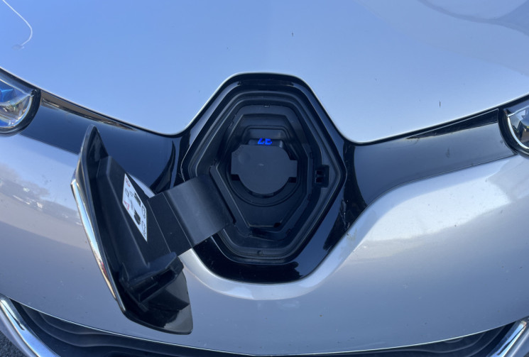 Renault ZOE INTENS - CHARGE NORMAL R90 - LOCATION BATTERIE