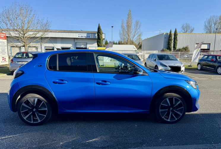 Peugeot 208 E-GT/ CARPLAY/ NAVIGATION I COCKPIT 3D/ CAMERA 360