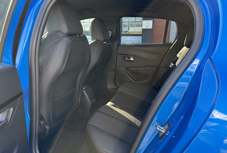 Peugeot 208 E-GT/ CARPLAY/ NAVIGATION I COCKPIT 3D/ CAMERA 360