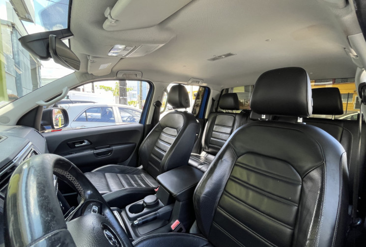 Volkswagen Amarok  Phase 2 Double Cabine 3.0 TDi V6 24V 4Motion 225 cv Boîte auto 4x4 permanent