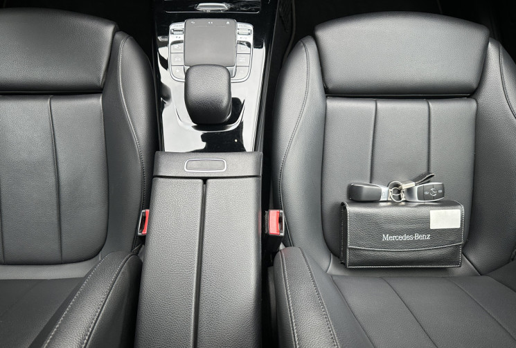 Mercedes Classe A 180 d 116ch Style Line 7G-DCT / Entretien complet / Caméra / Carplay Androidauto