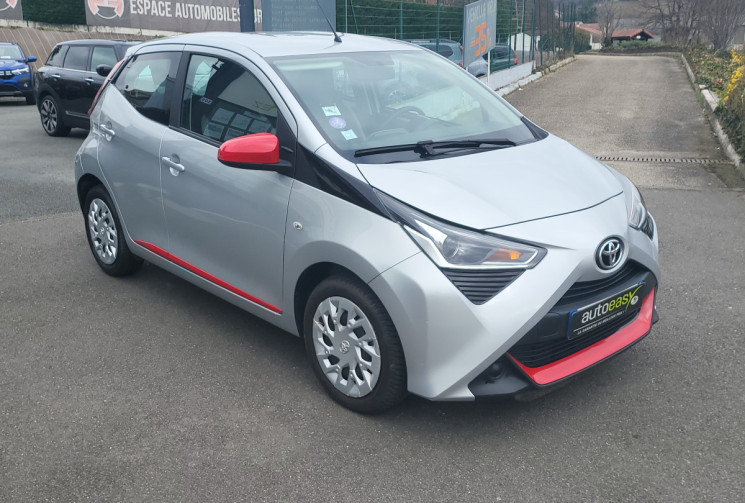 Toyota Aygo VVT-i  X PLAY