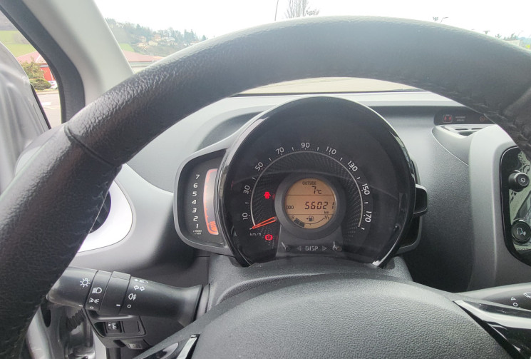 Toyota Aygo VVT-i  X PLAY