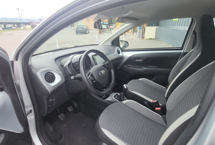 Toyota Aygo VVT-i  X PLAY