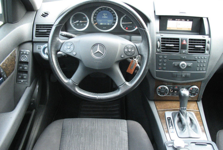Mercedes Classe C 220D ELEGANCE COMME NEUVE