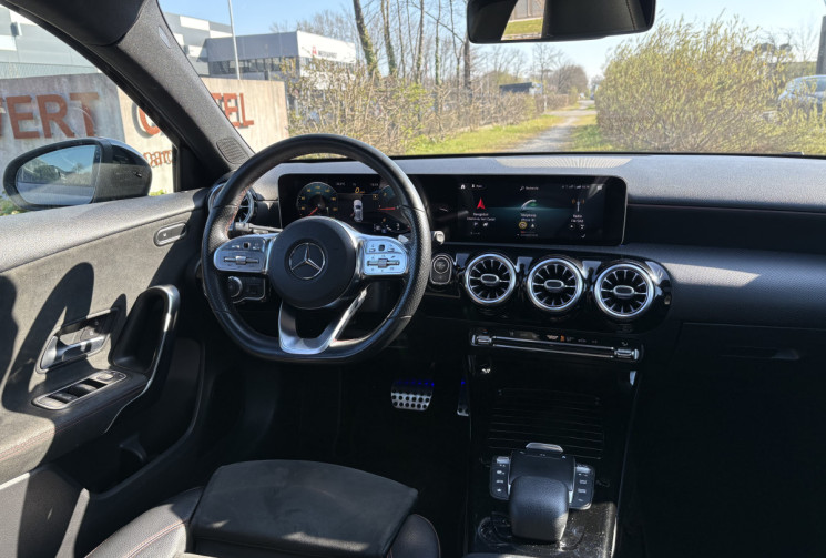 Mercedes Classe A 180d AMG Line * Toit Ouvrant * Carplay * Caméra * Angles Morts * Sièges Chauffants